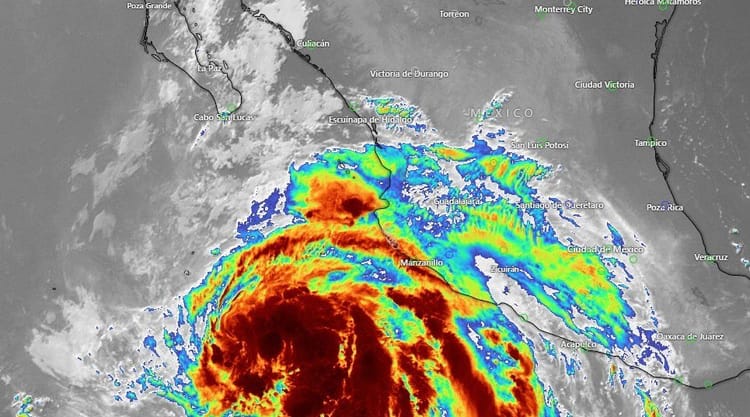 Continúan lluvias en Guerrero por amplia circulación de Celia Continúan lluvias en Guerrero por amplia circulación de Celia