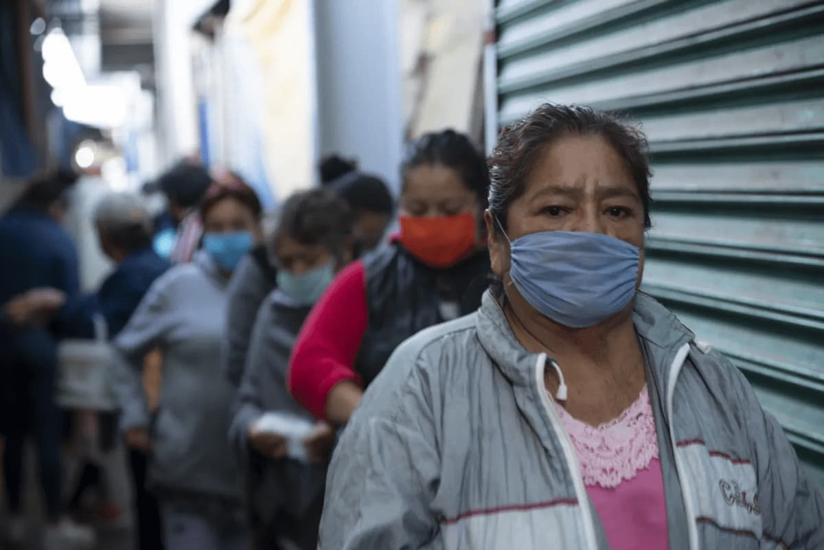 Supera México 20 muertes y 16 mil casos más por Covid Supera México 20 muertes y 16 mil casos más por Covid